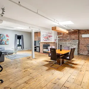 lofts-du-vieux-port-montreal.hotels-in-montreal.org/