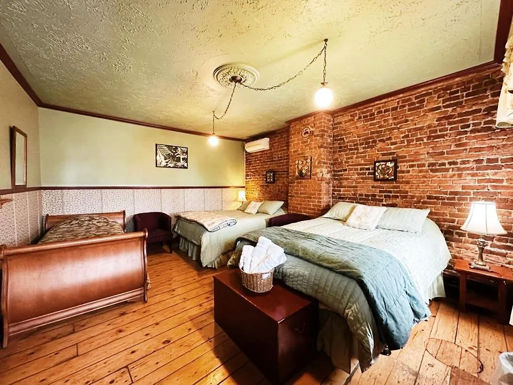 فندق مبيت وإفطار مدينة كويبيك B&B Au Petit Roi